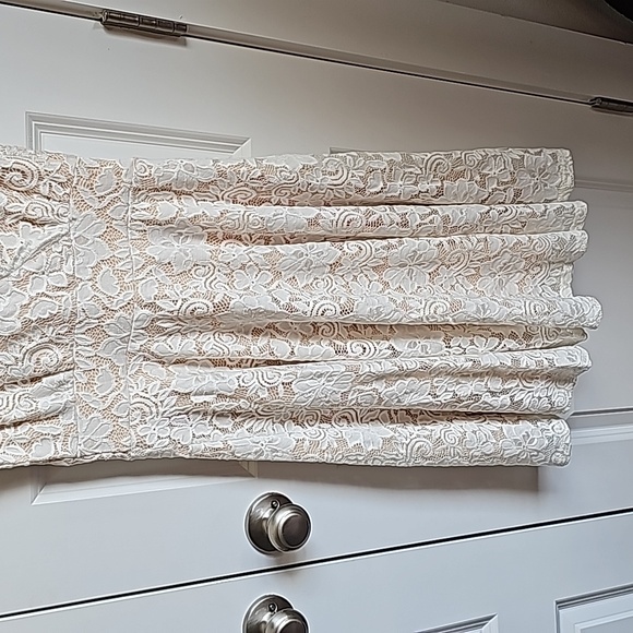 Patty Boutik Floral Lace Dress in Women's Size Small - Picture 3 of 7